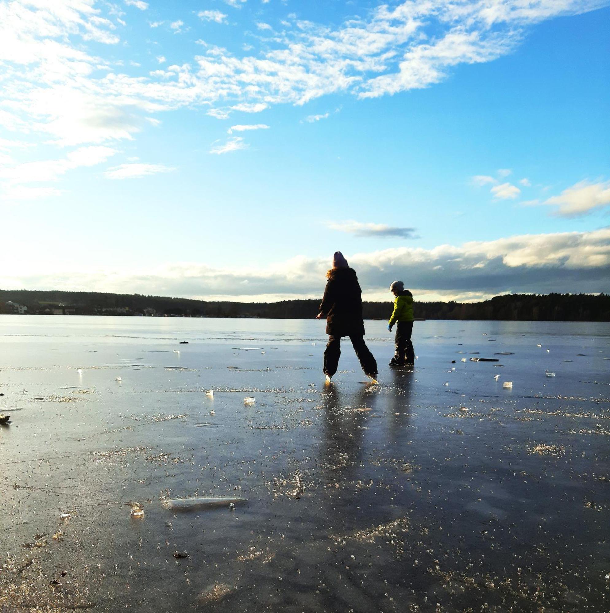 Direkt Am See, Mit Eigenem Boot Holiday home Roding